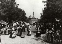 Wochenmarkt auf dem Bassinplatz um 1905 (© anonym, Sammlung Potsdam-Museum)